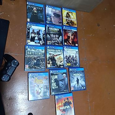 швей машинка: PlayStation 4 Pro (черная) + 2 геймпада DualShock 4 + набор дисков ИЛИ — 4