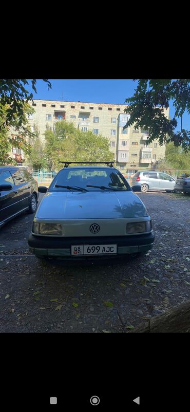 Volkswagen: Volkswagen Passat: 1991 г., 1.8 л, Механика, Газ, Седан