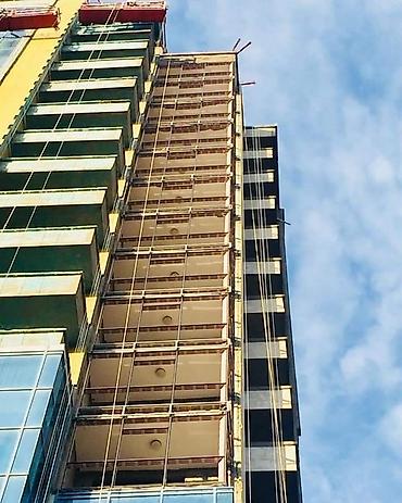 Qapıların təmiri: Qapı pəncərə,cambalkon,şüşə vitrajlar,ara kəsmələr,duş kabinlər — 12