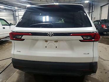 inter: Toyota Grand Highlander: 2024 г. — 2