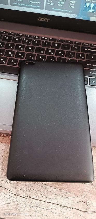 mini 6 ipad: Planşet – 7–8 düym sinfi, qara rəng Xüsusiyyətlər və detallar: - — 2