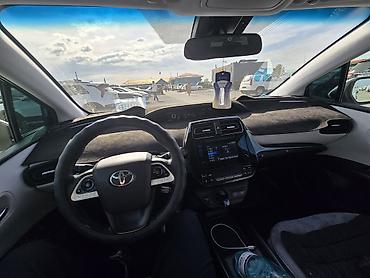 voxy noah: Toyota Prius: 2016 г., 1.8 л, Вариатор, Гибрид, Хэтчбэк — 5