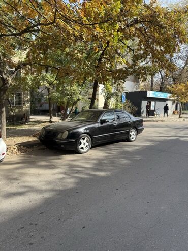 стекло на фару мерс 124: Mercedes-Benz E-Class: 2001 г., 2.6 л, Механика, Бензин, Седан