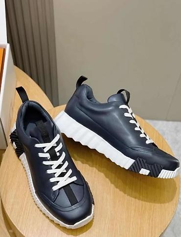 hermes тапочки: Мужские кроссовки, 40, 40.5, 41, Новый, Самовывоз, Платная доставка — 1
