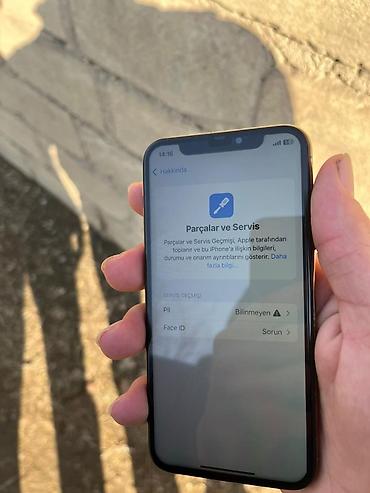 Apple iPhone: IPhone Xs, 256 GB, Gümüşü, Qırıq — 4