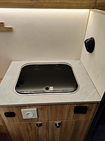 Другой транспорт: Кэмпер Совместимость с большинством среднеразмерных пикапов. Новый — 11