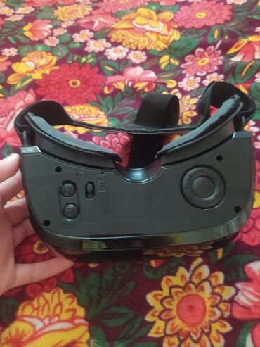 xiaomi очки: VR очки классные состояние хорошее в идеале можно смотреть