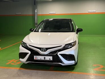 Toyota: Toyota Camry: 2022 г., 2.5 л, Автомат, Гибрид, Седан — 2