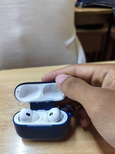 Мобильные телефоны и аксессуары: Беспроводные вакуумные наушники, Apple, AirPods Pro 2, Б/у — 1
