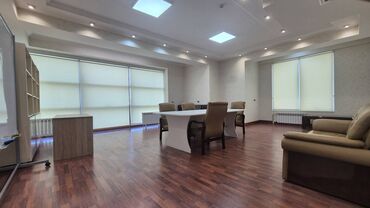 Kommersiya daşınmaz əmlakının satışı: Xətai metrosuna bir neçə addımlıq məsafədə, şəhərin prestijli biznes — 14