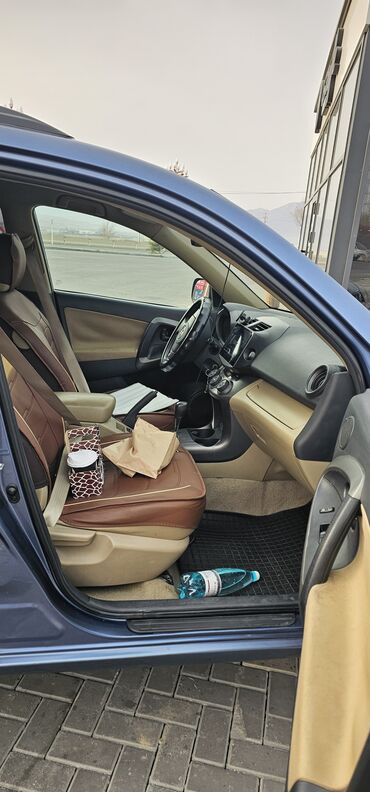 Toyota: Toyota RAV4: 2010 г., Автомат, Газ, Кроссовер — 7