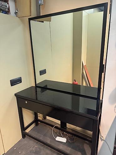 Salon, tibbi mebel: Gözəllik salonu üçün mebel və avadanlıq dəsti Tərkib: - İşıqlı vizaj — 2