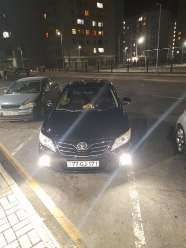 Toyota: Toyota Camry: 2.4 l | 2010 il Sedan — 10