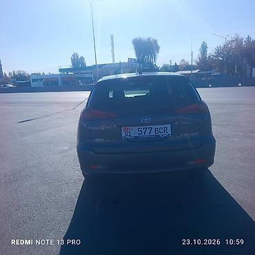 бампе: Toyota Matrix: 2003 г., 2 л, Автомат, Бензин, Хэтчбэк — 6