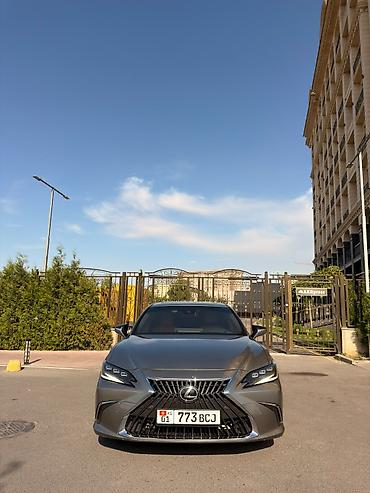 лексус 400 гибрит: Lexus ES: 2023 г., Гибрид, Седан — 1