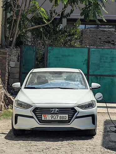 byd e6: Hyundai Elantra: 2020 г., 1.6 л, Автомат, Гибрид, Седан — 8