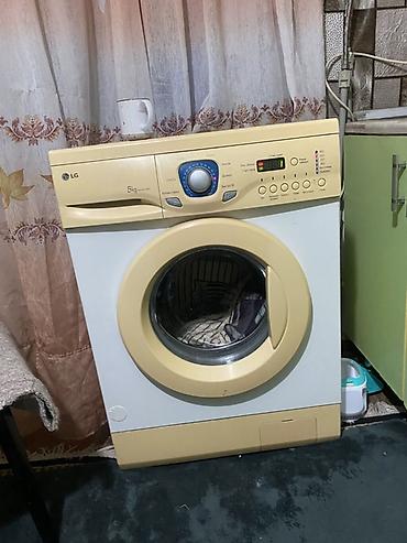 оборудование для кухня: Кухонный гарнитур + техника Состав: - Кухонный гарнитур прямой, длина — 3