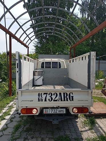 фура волва: Hyundai Porter (известен как H-100) — компактный бортовой грузовик — 6