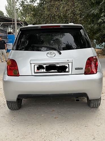 howo shacman: Toyota Ist: 2002 г., 1.5 л, Автомат, Бензин, Хэтчбэк — 4