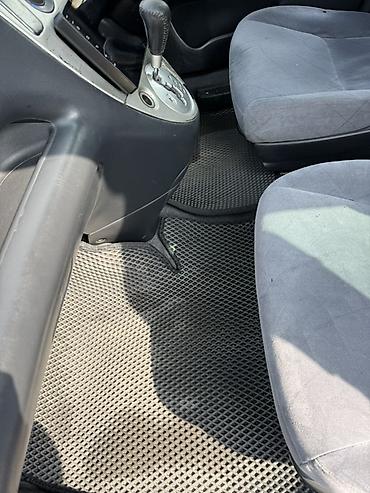 Honda: Honda Civic: 2002 г., 1.5 л, Вариатор, Бензин, Хэтчбэк — 9