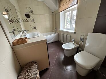 Долгосрочная аренда домов: 175 м², 5 комнат — 10