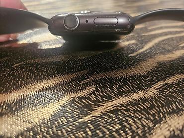 iphone 17 pro azn: Apple Watch Series 5 (44 mm), Space Gray alüminium korpus və qara — 2