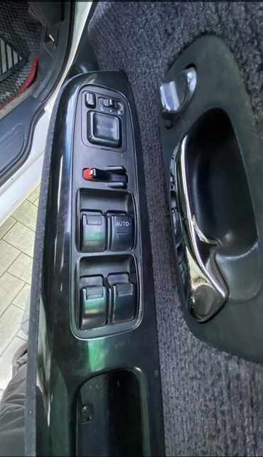 Honda: Honda Odyssey: 2002 г., 2.3 л, Автомат, Газ, Минивэн — 8