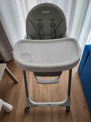 Hranilice: Stolica za hranjenje Peg Perego Primo Pappa Follow Me u sivoj boji, sa — 10
