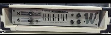 behringer 1832: Басовый комплект: усилитель и кабинет. - Усилитель: Warwick W A 300 — 4