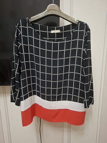 Köynək və bluzalar: Vərəqləyin. Bluzka baha alınıb 2 dəfə geyilib.M-L uyğun 12 — 3