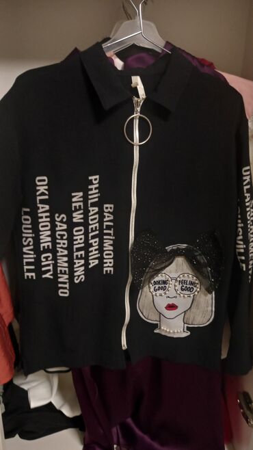 Üst geyimi: Qadınlar üçün qara rəngli qısa jaket/kardiqan - Ön hissə tam açılan