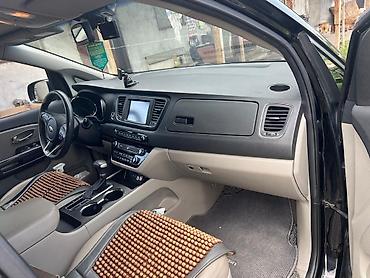 carnival: Kia Carnival: 2020 г., Минивэн — 3