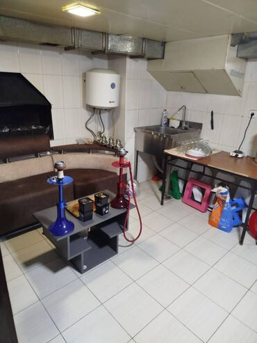 Digər kommersiya daşınmaz əmlakı: Nərimanov rayonu, Azadlıq prospektində, ümumi sahəsi 100 kv\m olan, 2 — 7