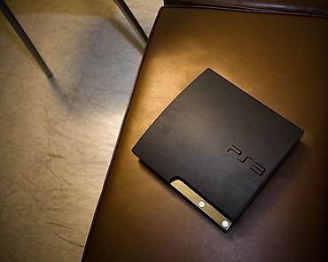 Sony PlayStation 3 Slim super slim oyun konsolu - Model: PS3 Slim lalafo.az -da Sony PlayStation 3 Slim super slim oyun konsolu - Model: PS3 Slim