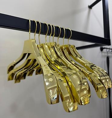 Biznes üçün program təminatı: Vewalki 2.50man i 2.30 — 5