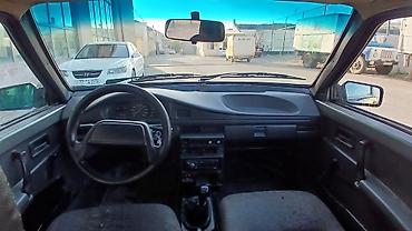 priora satışı: VAZ (LADA) 21099: 1.5 l | 1995 il 134946 km Sedan — 8
