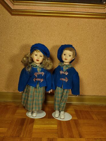 Figure: Set figura, bоја - Šareno, Upotrebljenо — 12