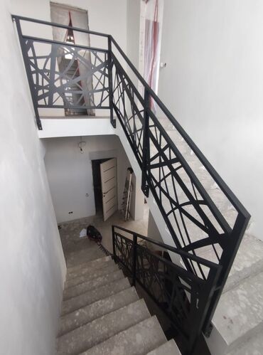 Деревянные лестницы: Деревянная лестница Для дома, Гарантия, Вид дерева: Сосна, Стиль: Классический — 23