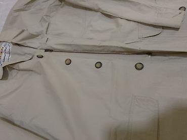 pull and bear turkey: Jakna.Neutralna boja.Kopcanje i dugmići i rasferslus.Velicina 52.Cena — 7