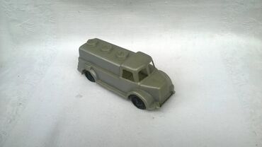 Figurice i makete: Mehanotehnika kamion,10,5 cm.plastican,cena za kom na lalafo.rs — 1 Figurice i makete: Mehanotehnika kamion,10,5 cm.plastican,cena za kom — 1