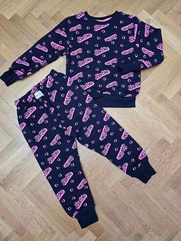 Ostale dečije stvari: Prelepe trenerke za devojčice NOVO 2700 Do 10 idu Pitati za dostupne — 8