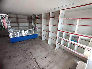 Другое торговое оборудование: Торговое оборудование для магазина (полки) длина 8 метров, высота 2,05 — 1