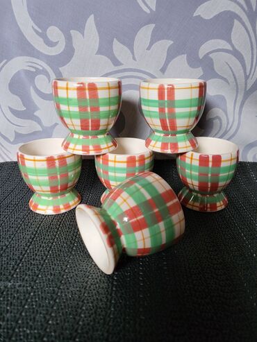 Kuhinjski setovi: Postolja nova za kuvana jaja 70,80te. Postolja komada 6 u — 2