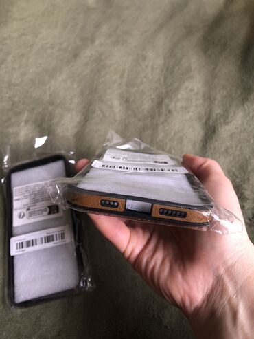 Kabrolar: Iphone 16 Pro Max üçün klasssik dizayna malik olan süni dəridən kobura — 14