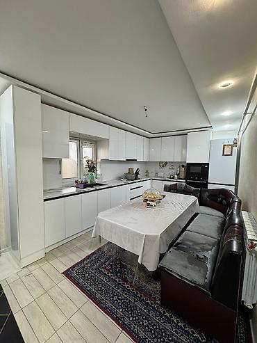 Продажа коттеджей и домов: 🏡 Продаётся 3-комнатный дом с времянкой в районе Ак-Ордо 3! 📍 — 2