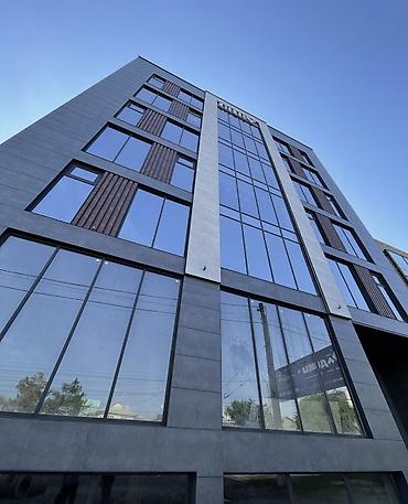Продажа офисов: Продажа офисов 100 м², С ремонтом, Бизнес центр, 3 этаж — 9