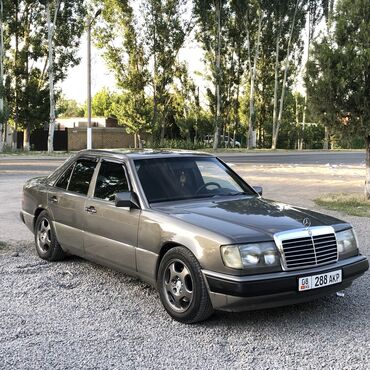 Mercedes-Benz: Mercedes-Benz W124: 1992 г., 2.2 л, Механика, Бензин, Седан