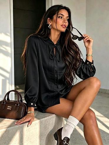 bluze od konca: Elegantna ženska bluza sa satenskim efektom, namenjena za — 3