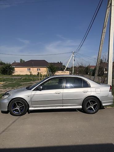 Продажа авто: Honda Civic: 2004 г., Бензин, Седан — 3