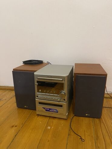 Mikrofonlar: LG markasına məxsus bu mini hi-fi sistem musiqi dinləmək üçün əla